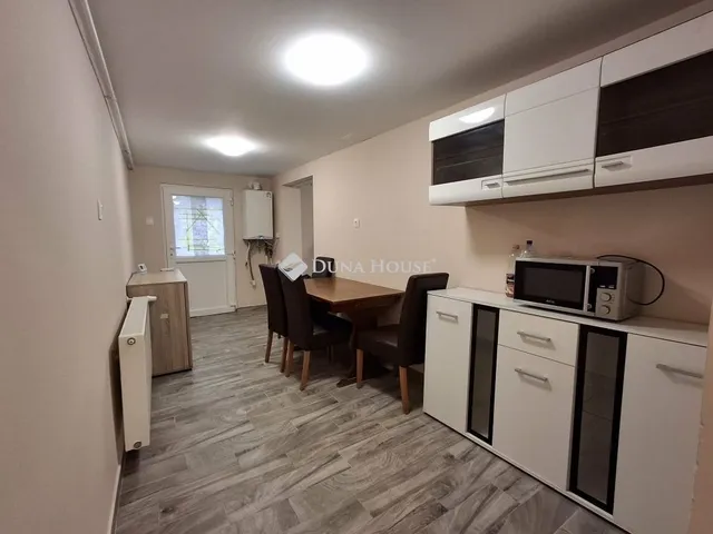 Eladó ház Karcag 40 nm