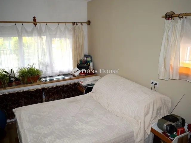 Eladó ház Debrecen, Nagyerdő 220 nm