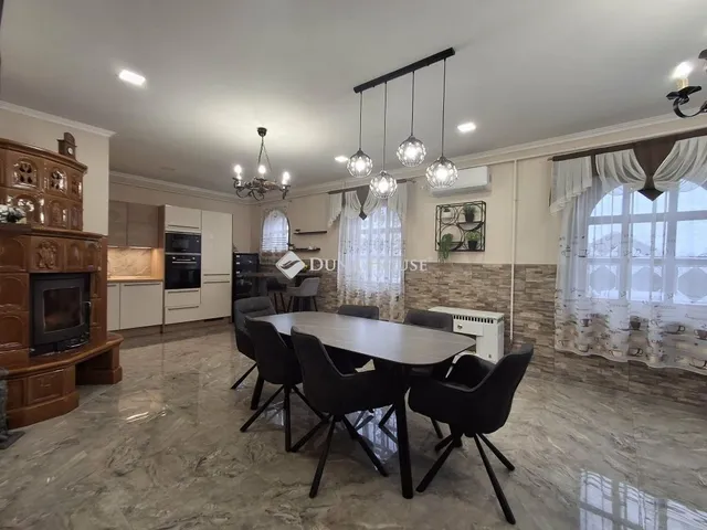 Eladó ház Karcag 190 nm