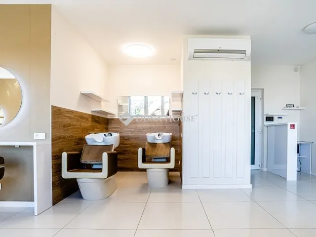 Kiadó kereskedelmi és ipari ingatlan Debrecen 68 nm