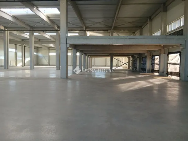 Eladó kereskedelmi és ipari ingatlan Debrecen 4357 nm