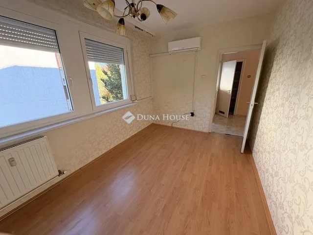 Eladó lakás Debrecen, Wesselényi-lakótelep 60 nm