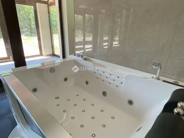 Eladó ház Debrecen 284 nm