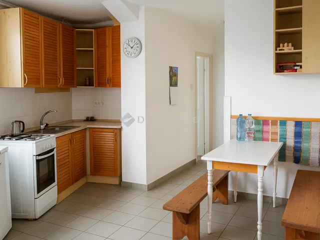 Eladó lakás Debrecen, Széchenyikert 64 nm