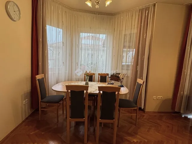 Eladó ház Debrecen, Postakert 263 nm