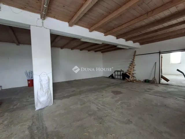 Eladó ház Biharkeresztes 165 nm