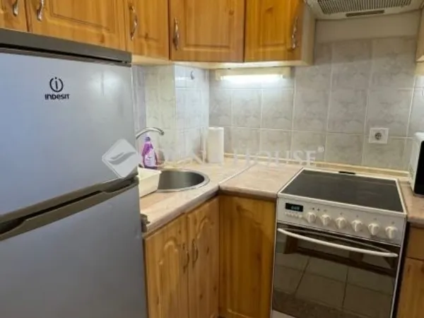 Kiadó lakás Debrecen, Nagyerdő 42 nm