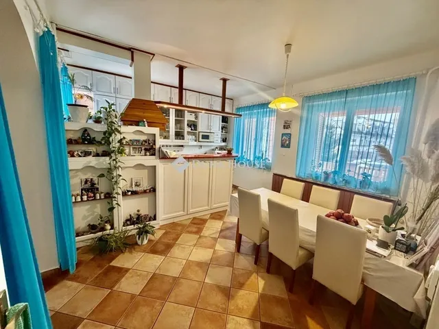 Eladó ház Hajdúböszörmény 245 nm