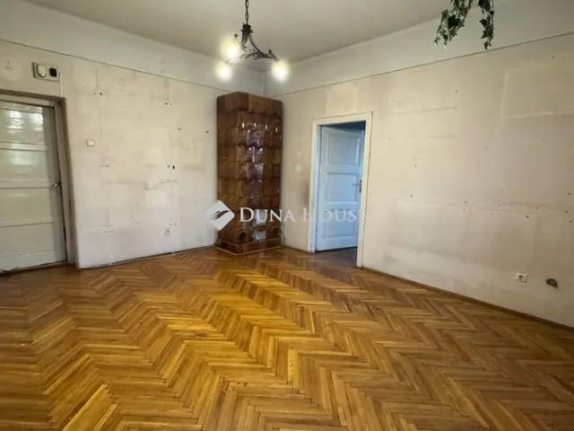 Eladó lakás Debrecen, Falóger 109 nm