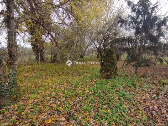 Eladó telek Debrecen 1230 nm