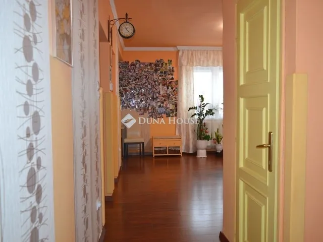 Eladó ház Debrecen 240 nm