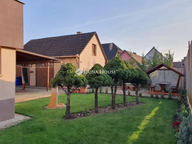 Eladó ház Debrecen 240 nm