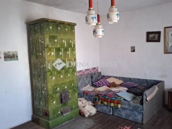 Eladó ház Tetétlen 72 nm