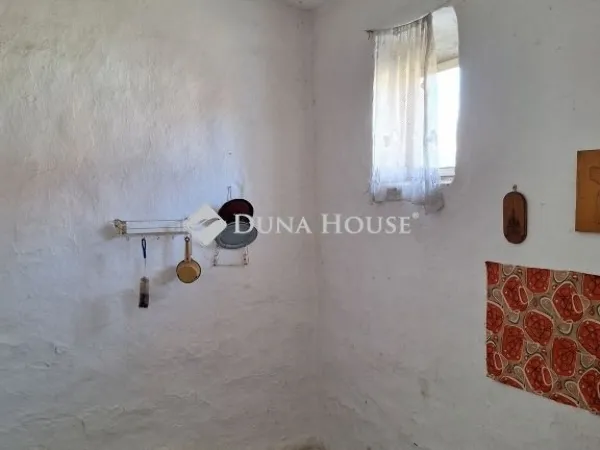 Eladó ház Tetétlen 72 nm