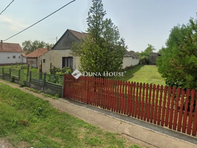 Eladó ház Tetétlen 72 nm