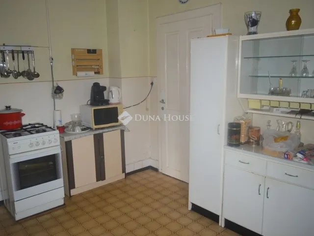 Eladó lakás Debrecen, Falóger 68 nm