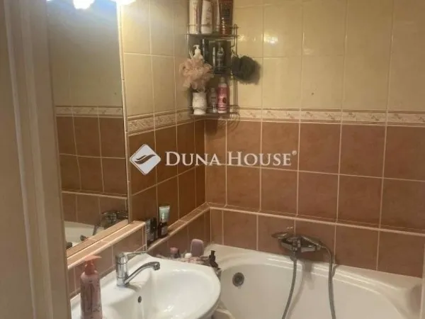 Eladó lakás Debrecen, Dobozikert 64 nm