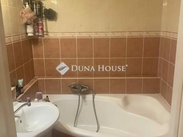 Eladó lakás Debrecen, Dobozikert 64 nm