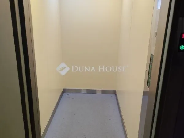 Eladó lakás Debrecen, Újkert 72 nm