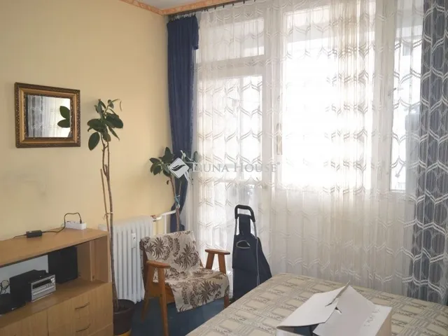 Eladó lakás Debrecen, Vénkert 64 nm