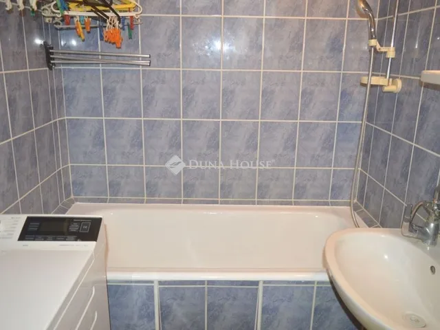 Eladó lakás Debrecen, Vénkert 64 nm