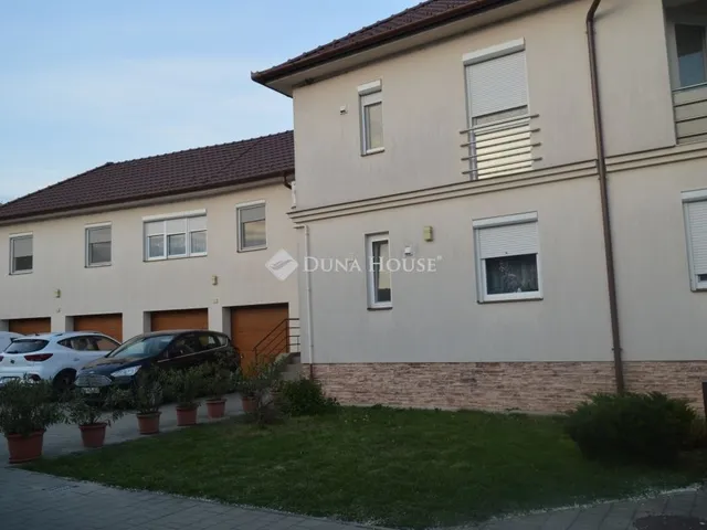 Eladó garázs Hajdúböszörmény 17 nm