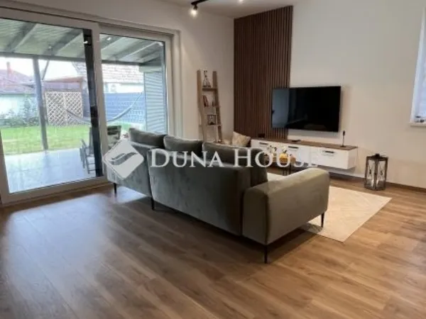 Eladó ház Mikepércs 128 nm