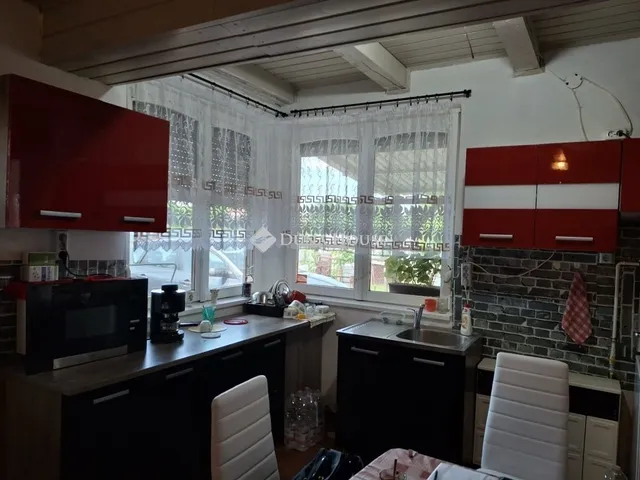 Eladó ház Mezősas 87 nm