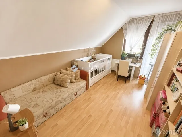 Eladó ház Debrecen, Biharikert 182 nm