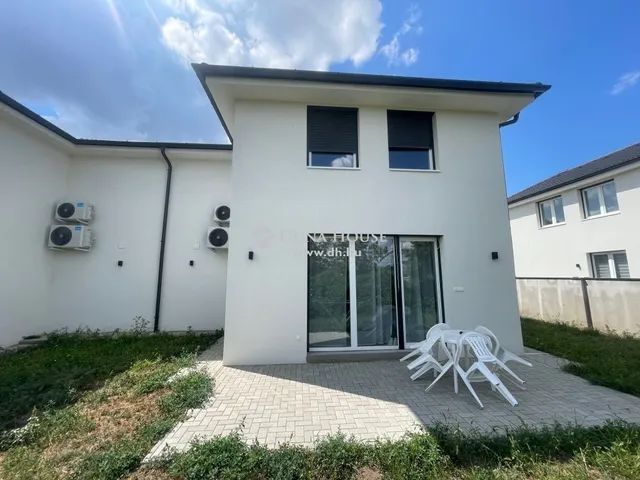 Eladó ház Debrecen, Hatvan utcai kert 134 nm