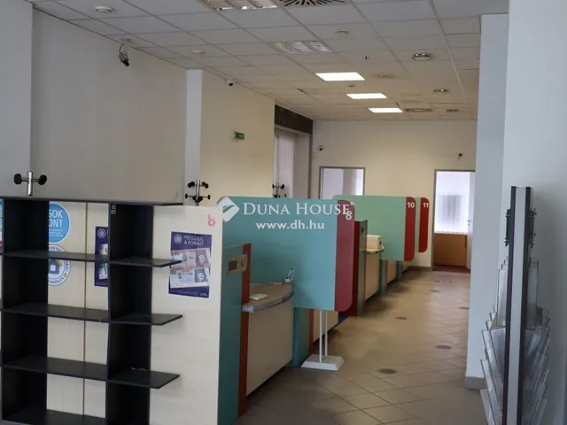 Kiadó kereskedelmi és ipari ingatlan Debrecen 461 nm