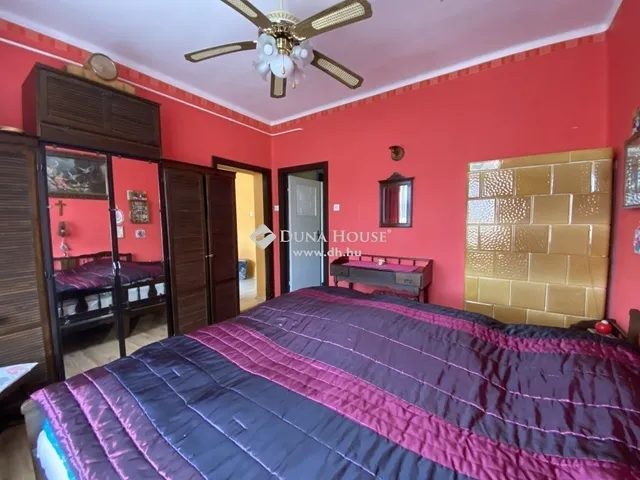 Eladó lakás Veszprém, Egry József utcai lakótelep 113 nm