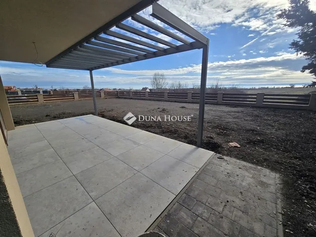 Eladó ház Lovas 123 nm