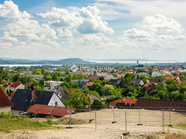 Eladó telek Balatonfüred 1184 nm