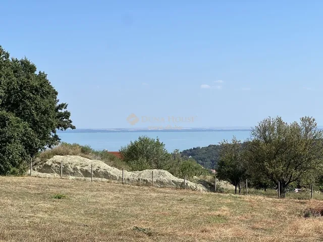 Eladó ház Balatonalmádi 196 nm