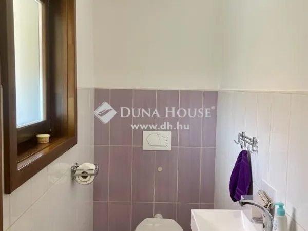 Eladó ház Veszprém, Dózsaváros 360 nm