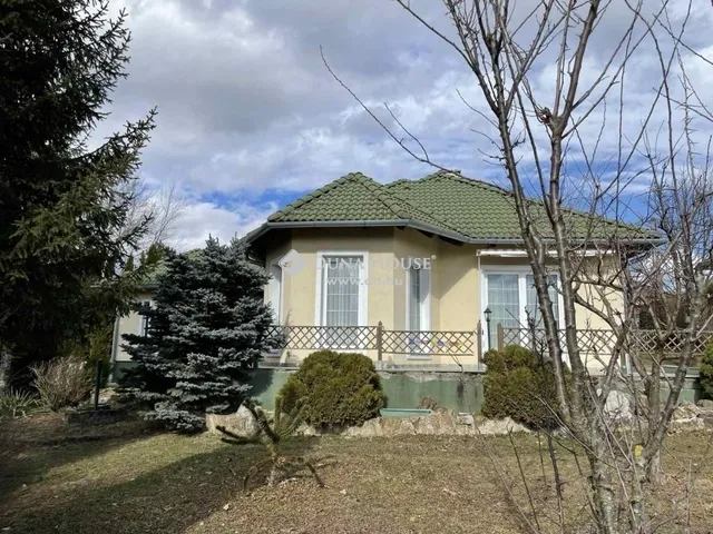 Eladó ház Zirc 94 nm