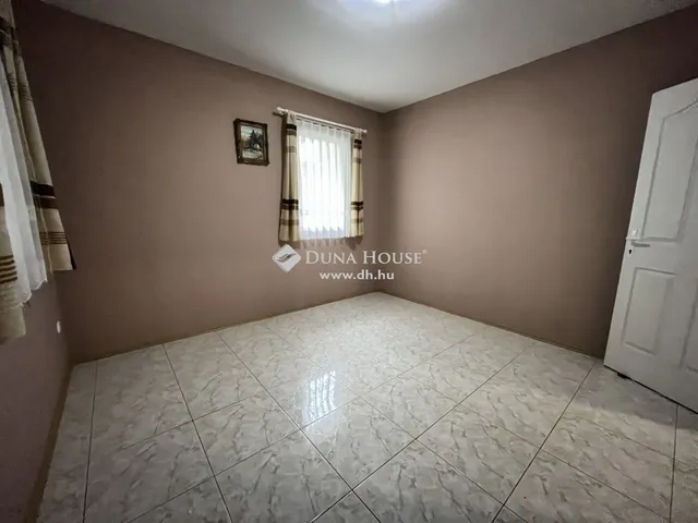 Eladó ház Zirc 94 nm