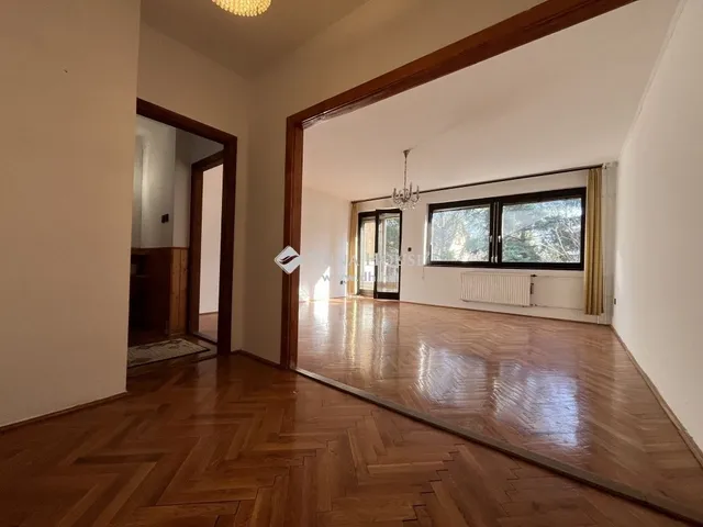 Eladó lakás Veszprém, Belváros 117 nm