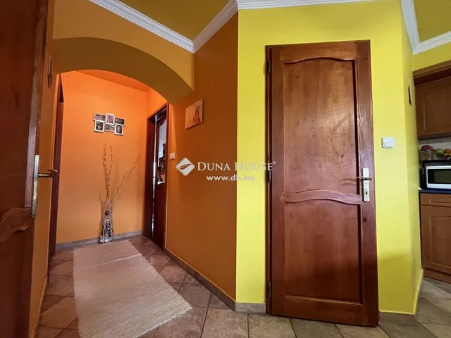 Eladó ház Pétfürdő 194 nm