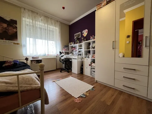Eladó ház Pétfürdő 194 nm