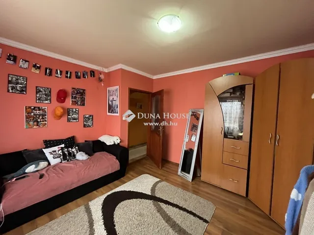 Eladó ház Pétfürdő 194 nm