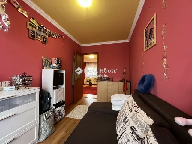 Eladó ház Pétfürdő 194 nm