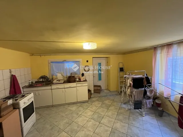 Eladó ház Pétfürdő 194 nm