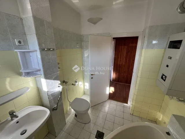 Eladó lakás Veszprém, Belváros 65 nm