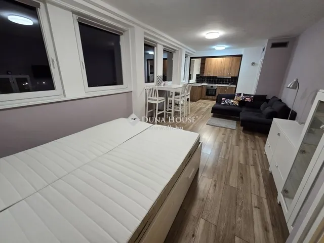 Eladó lakás Veszprém, Belváros 53 nm