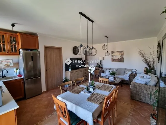 Eladó lakás Veszprém 81 nm