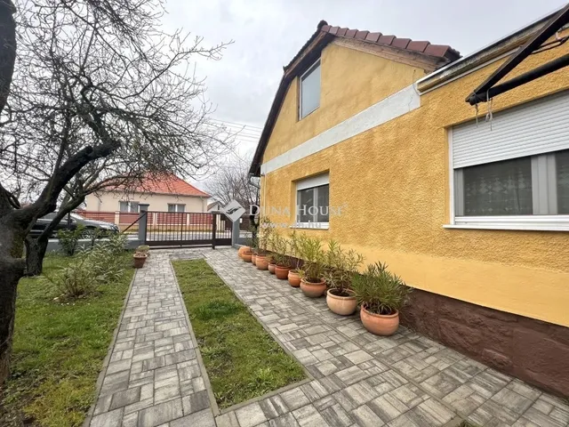 Eladó ház Veszprém, Gyulafirátót 109 nm