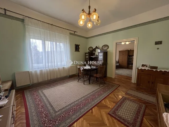 Eladó ház Bakonyszentlászló 114 nm