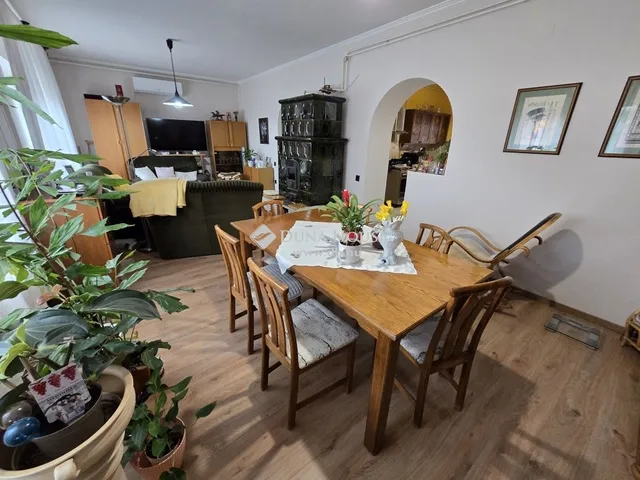 Eladó ház Veszprém, Dózsaváros 154 nm